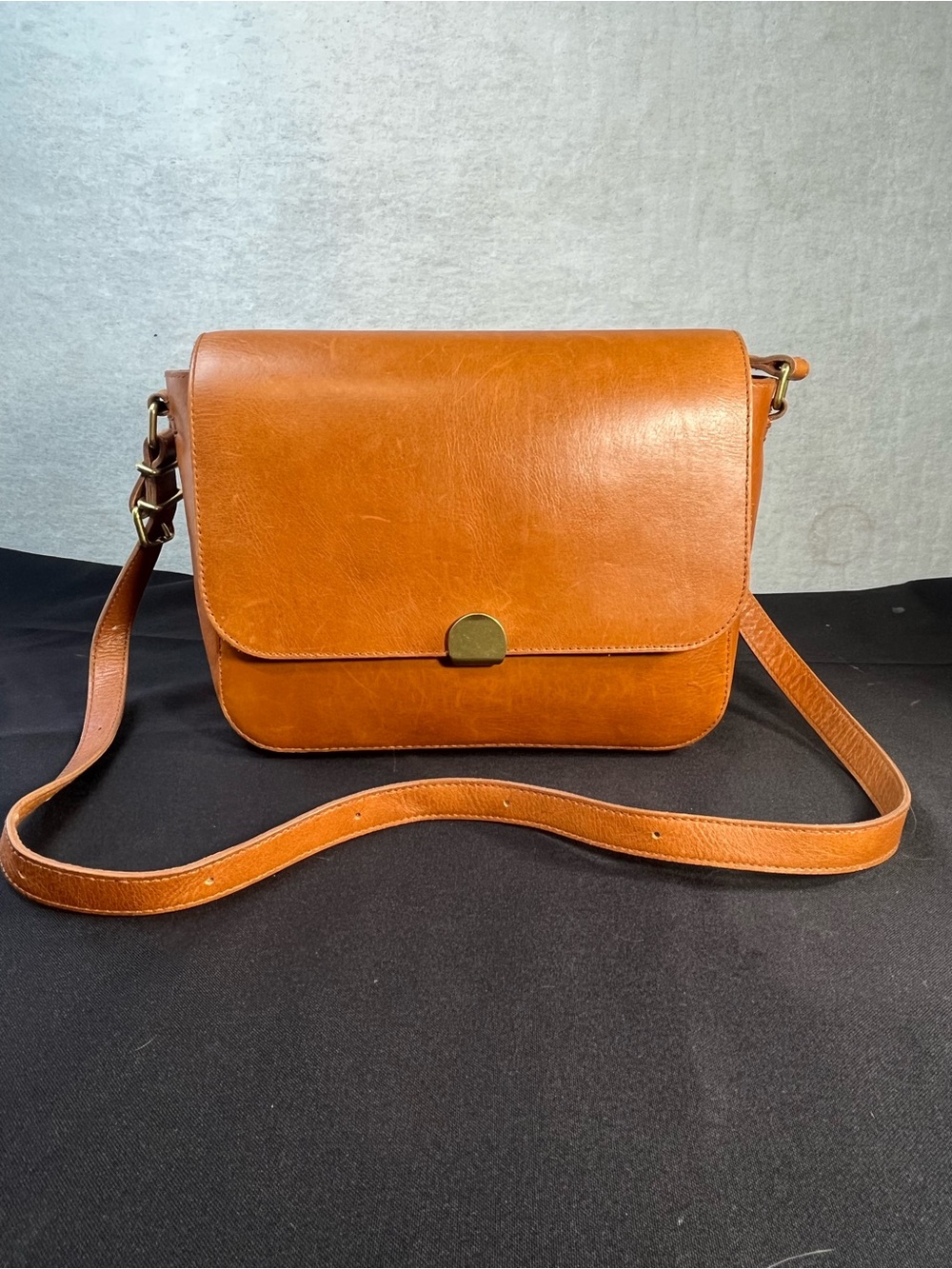 MADEWELL THE ABROAD LEATHER SHOULDER CROSSBODY BAG TAN/BROWN $168